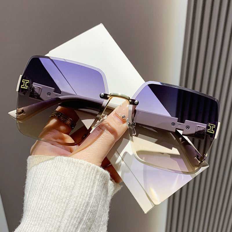 Lunettes de soleil carrées sans bords pour femmes