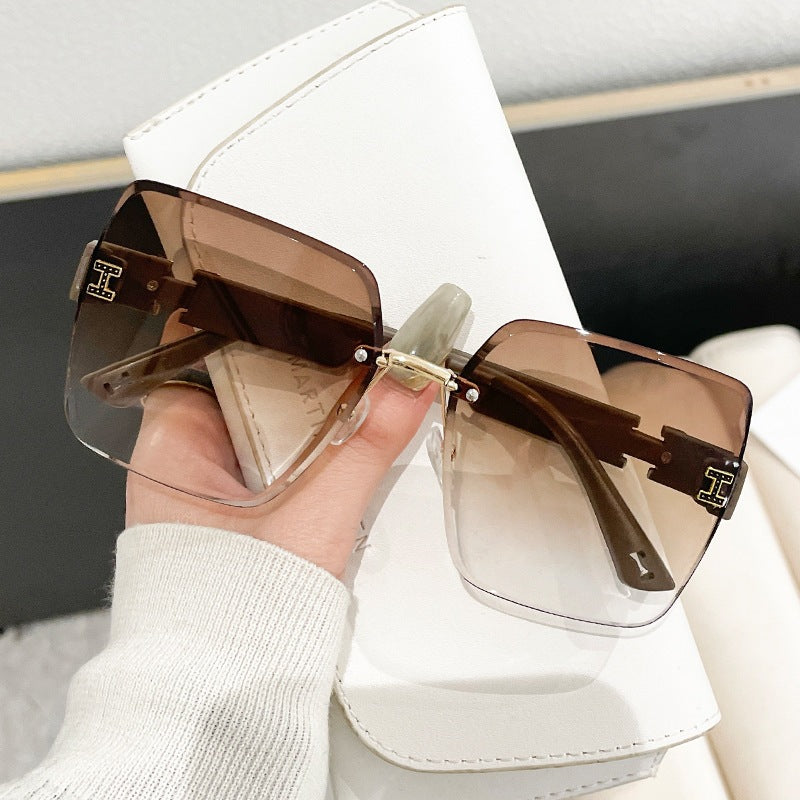 Lunettes de soleil carrées sans bords pour femmes