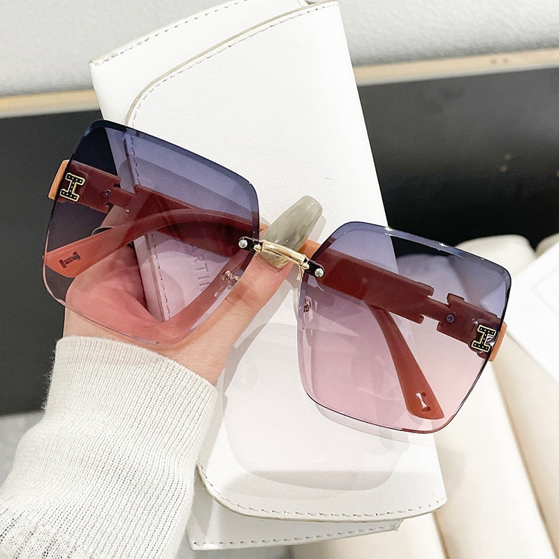 Lunettes de soleil carrées sans bords pour femmes